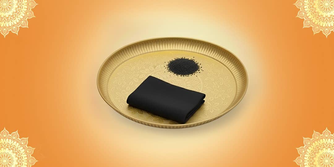 Offer Black Cloth and Sesame Seeds